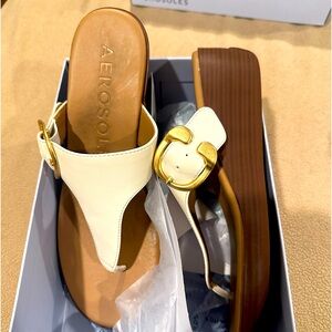 Aeresole Izola Women’s Wedge Sandals Color Eggnog PU Leather